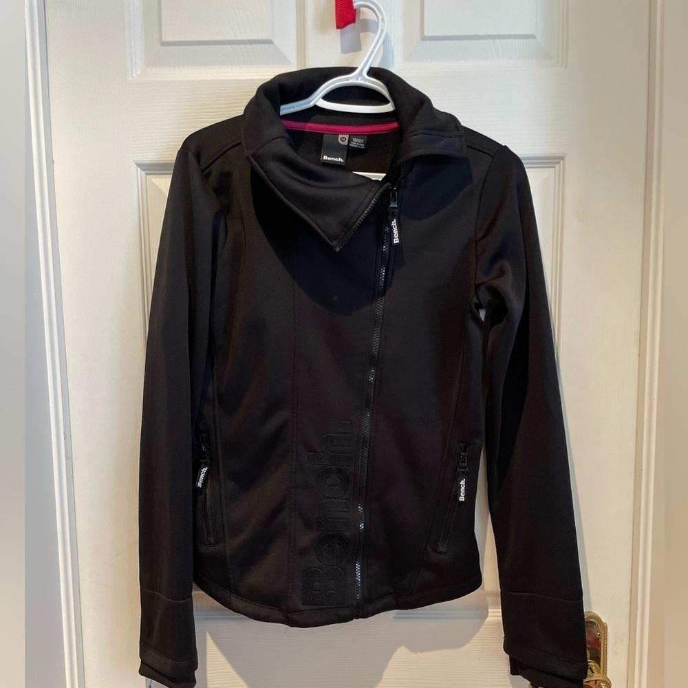 Bench zip up sweater